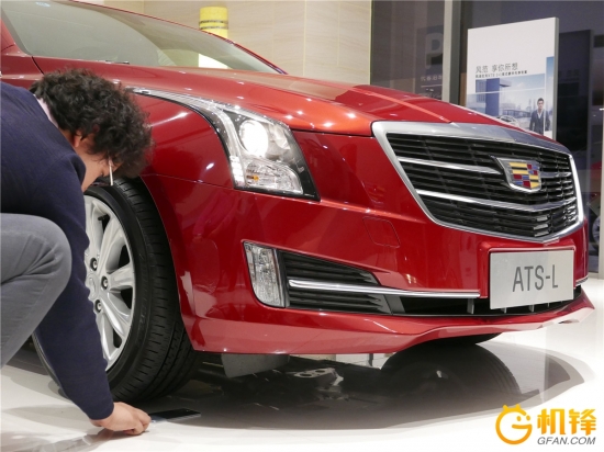 器械强势压砸畅玩5C遭暴虐仍完好无损