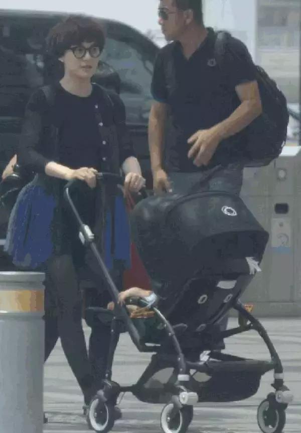 明星宝宝用什么推车,种草奶爸推车