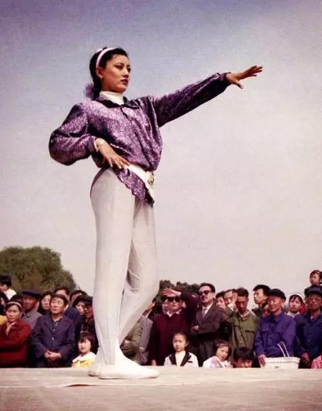 一万五的时髦,花五十块钱就能赶……然而我还是拒绝