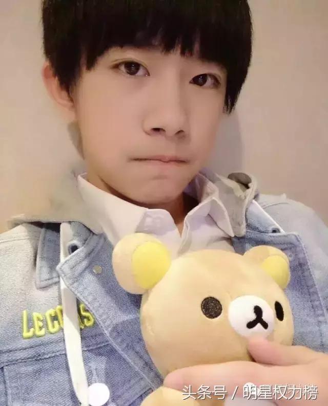 实拍偶遇陈伟霆赵丽颖张艺兴,赵丽颖陈伟霆卡通