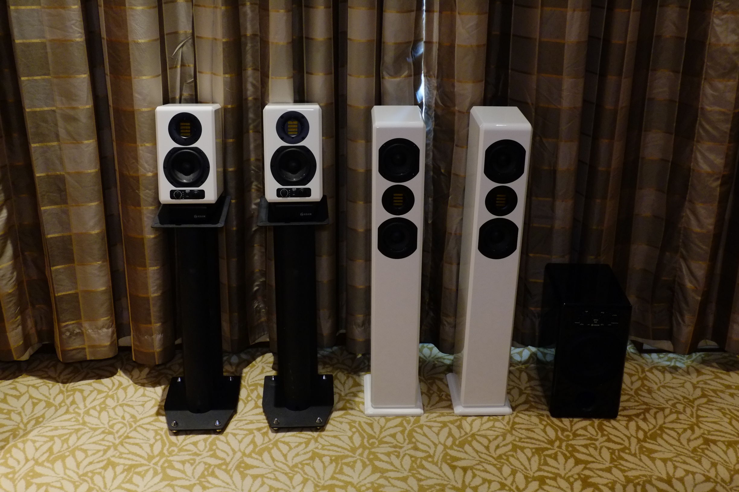 世界顶级音响博览会,世界顶级汽车音响展