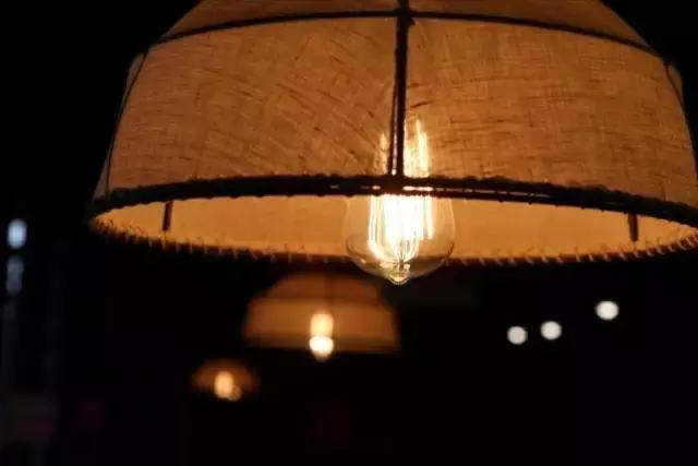 他颠覆我们心中理工男的形象，砸锅卖铁造民宿价格却低的惊人！