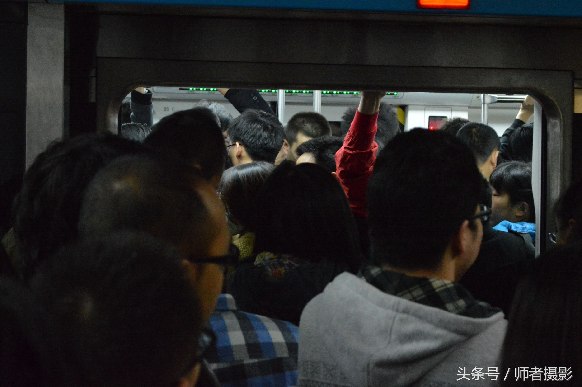 北京一号地铁拥挤,北京四惠地铁站拥挤