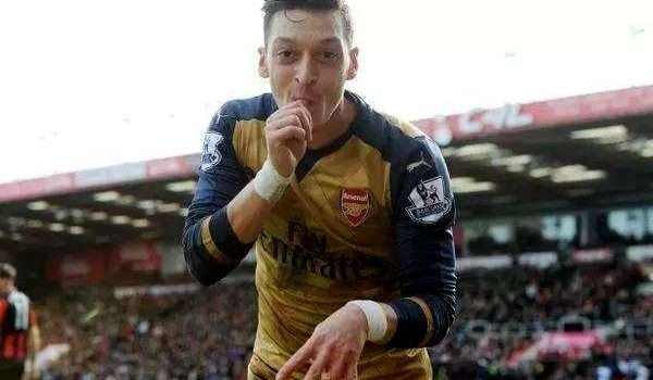 足坛十大庆祝动作,盘点足坛庆祝动作