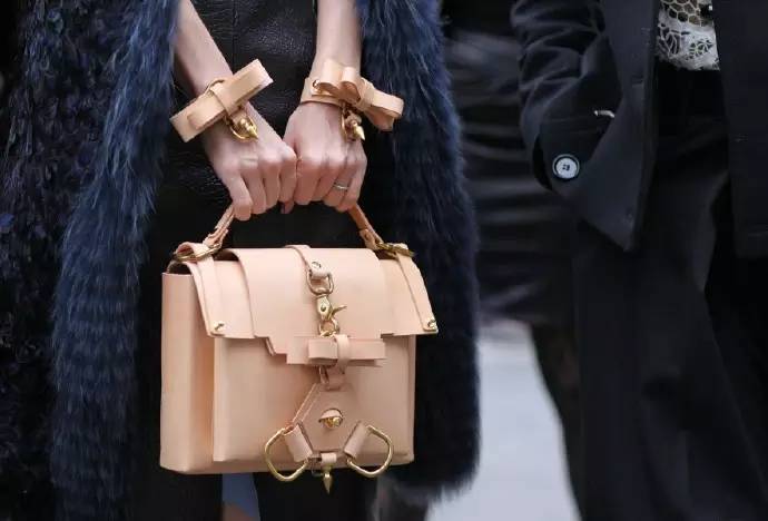 小众mk轻奢包,包包轻奢小众高级mk