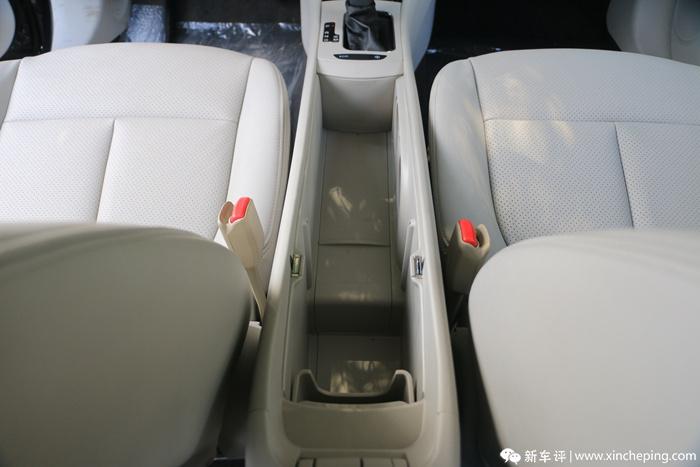 16款东风风神a60手动尊贵版,2016年东风风神a601.6自动豪华版