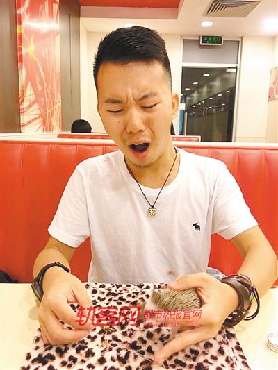 90后小伙养蝎,90后小伙养昆虫