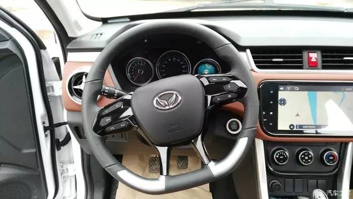 万人迷c1测评,北汽幻速s3l油耗