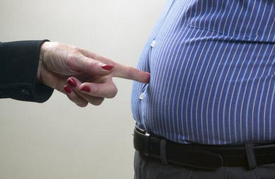 如何降内脏脂肪由4降到2,可怕瘦子