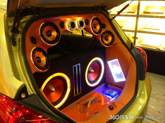 开了音乐就听不到噪音了,开了音响却没声音