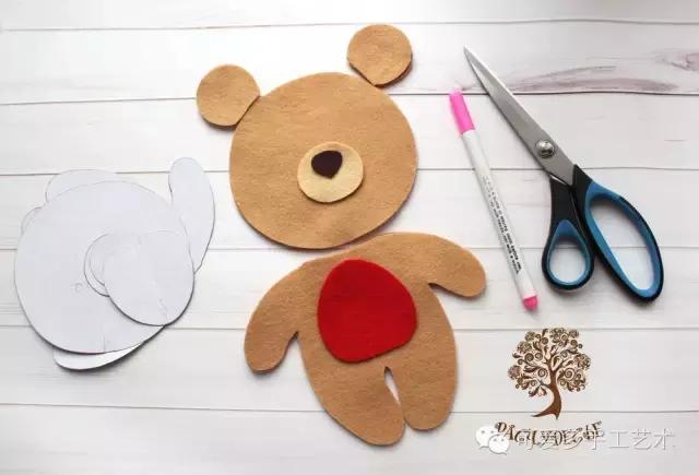 冬天可爱小熊,萌化了的可爱小熊怎么做