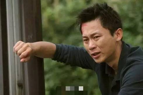 黄渤和黄晓明谁的咖位大,被兄弟连累