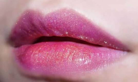 好看的人鱼姬色口红,欧美妆裸色土色口红推荐