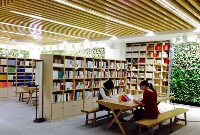 深冬的郑州，你需要这些书店帮你找回内心的平静和温暖