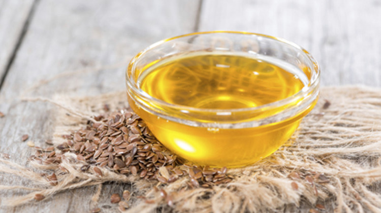 炸过鱼的油怎么处理不腥,炸过的油如何变清澈变香