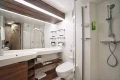 在海上买个岛大概多少钱,在海上卖什么最赚钱