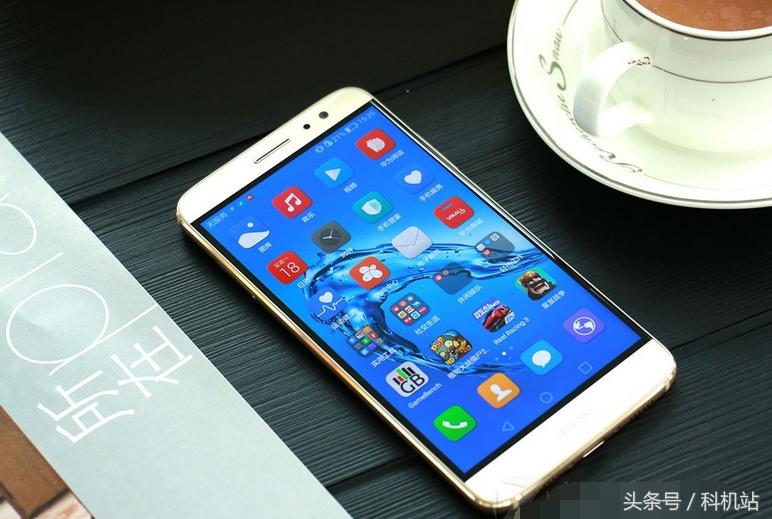 一个热心网友给我寄来对华为麦芒5的体验感受，觉得他说的很对