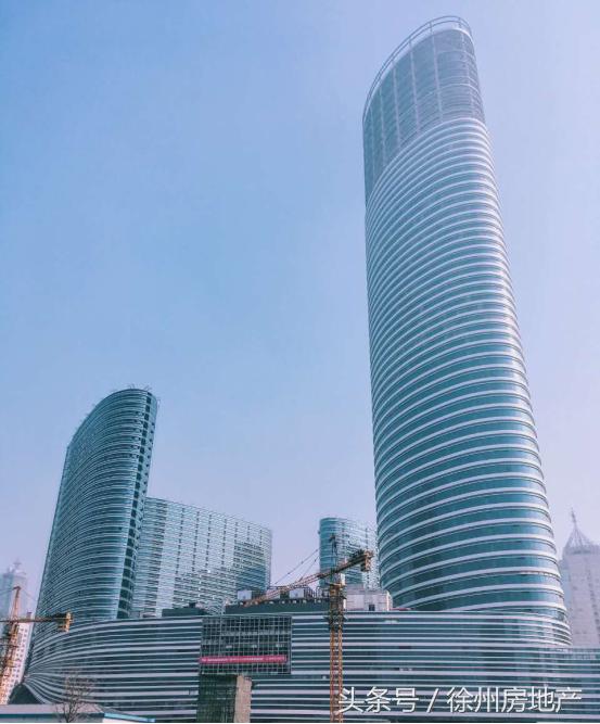 世界顶级足球场造价,25个足球场相当于多少平方米