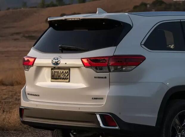 7座汉兰达2023款最新款,2022款汉兰达7座入门款