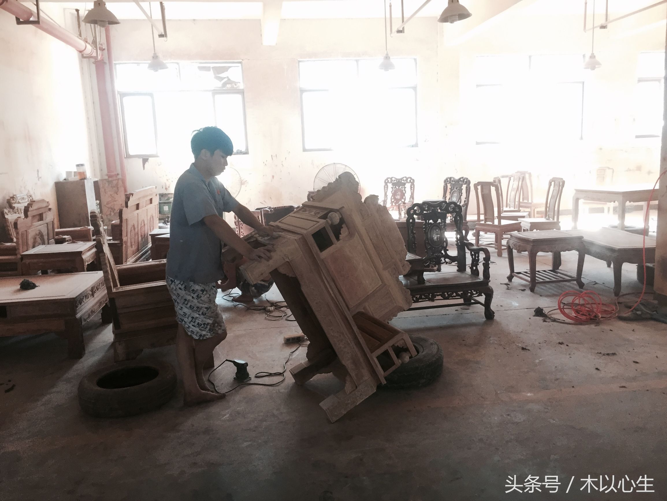 红木家具开裂属于正常吗,红木家具开裂原因