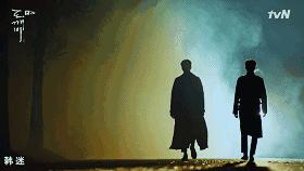 900岁鬼叔与人类少女、地狱使者互撩，绝逼年度最佳韩剧