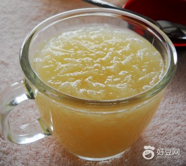 头发干枯毛糙开叉怎么护理,冬季头发干枯毛躁如何做