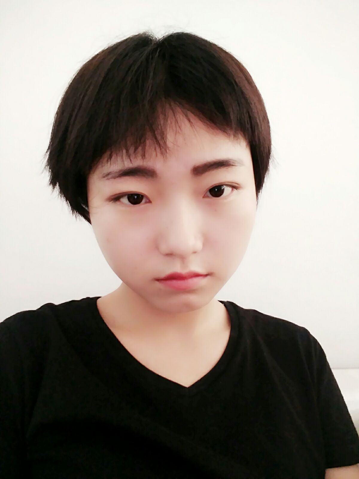 女生自己剪短发失败了,女生剪短发为什么没人接受