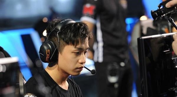 全明星lolsolo赛视频回放,lol全明星solo赛是随便选英雄吗