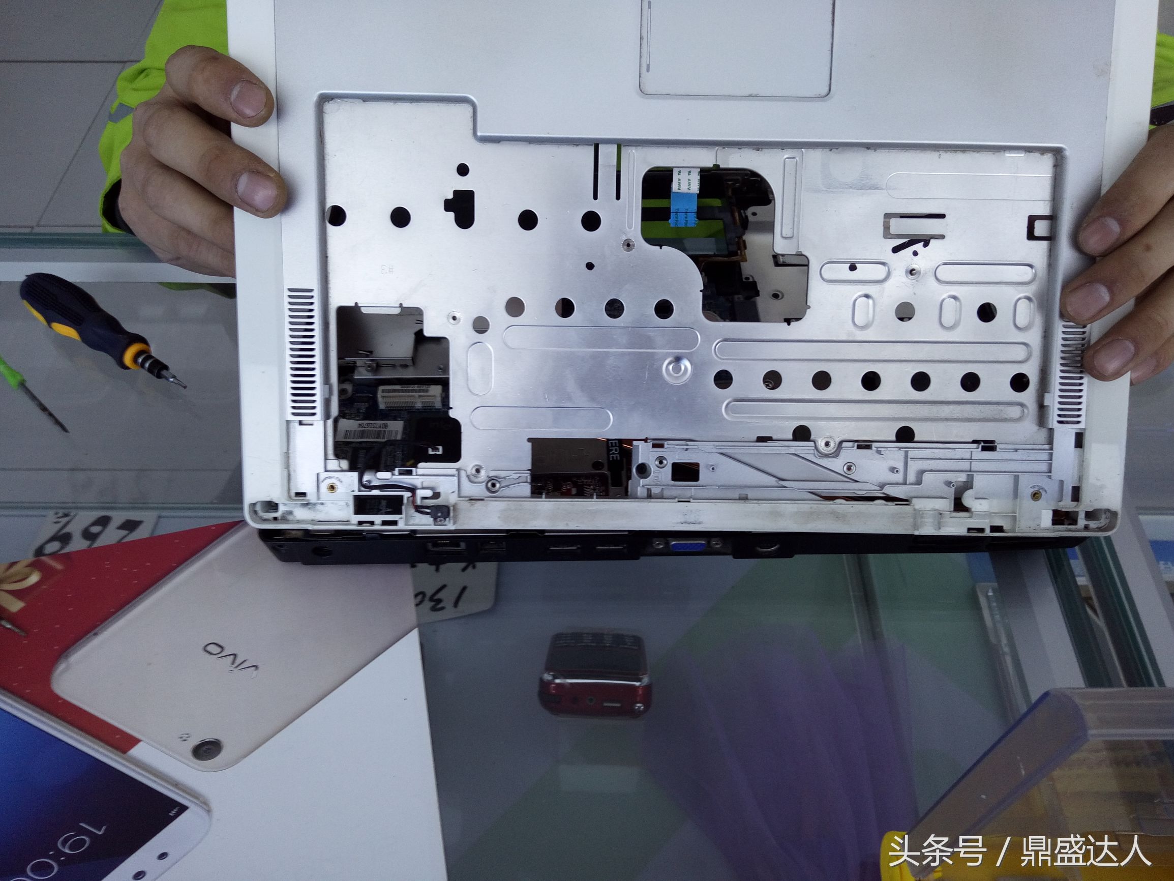 拆装一个新的电脑,拆装戴尔一体机