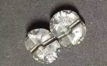 世人都爱老珠子！科普从孔道来辨别老珠子真伪的方法