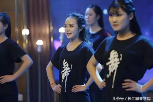 长江职业学院演播厅,长江职业技术学院播音主持