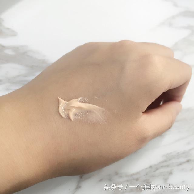 编辑试妆间丨秋冬新品怒刷一波存在感，谁还敢说你颜值不在线！