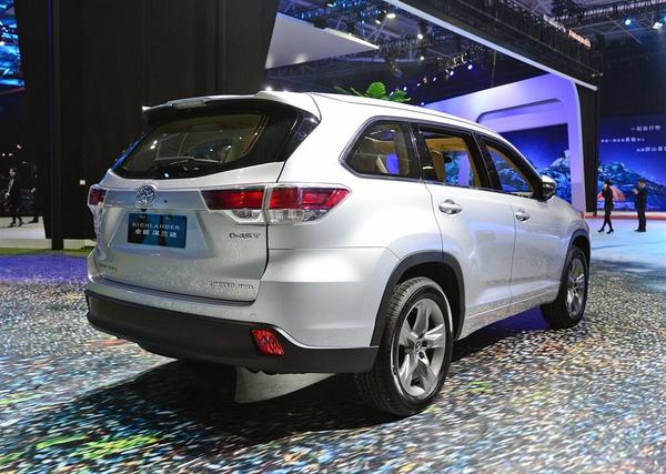 加价20万排队等半年，怪谁？还是国人太有钱