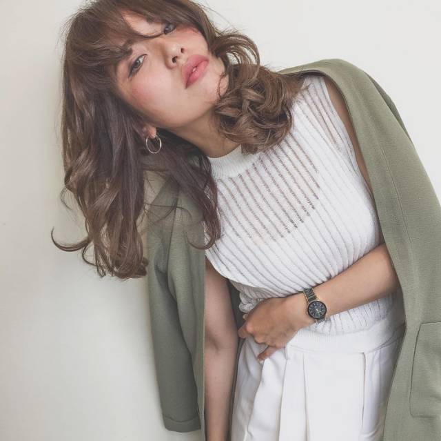 蓬松烫女中长发发型,蓬松烫卷短发