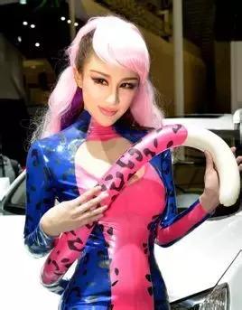 车展上除了新车还有什么展示的,车展除了看车模还能看什么