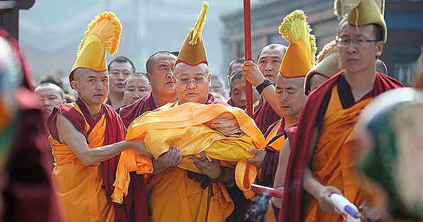 挖出2500年前的舍利盒,千年舍利从地下挖出神秘一幕曝光