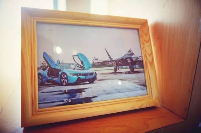 宝马新能源车的性能,被称为电动“伪超跑”的宝马i8