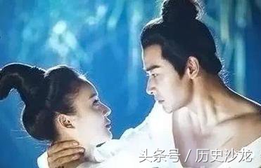 男扮女装的*花采**盗遇上男女通吃的前卫夫妻，结局出人意料