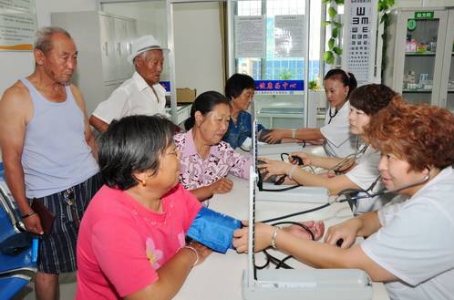 震撼了！看到3年后的石河子，你会庆幸自己没离开……