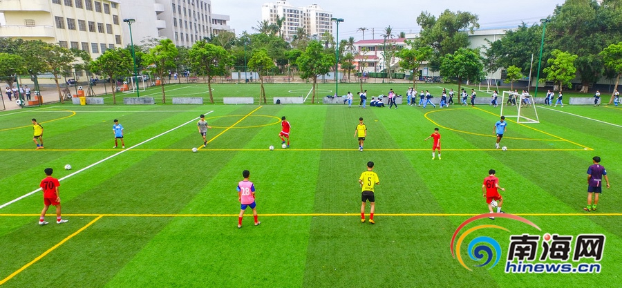 校园足球绿茵场,快乐校园梦想起航