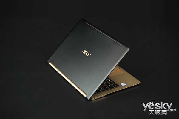 acerswift7二合一笔记本评测,极致轻薄本宏碁蜂鸟swift3体验