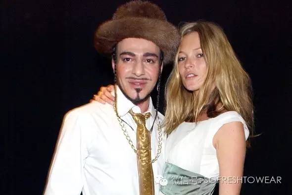 30到50岁的姐姐穿衣搭配,1830岁如何穿衣服