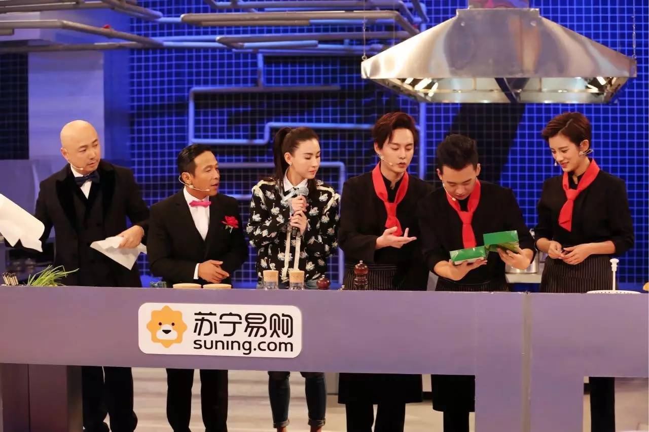 《我们十七岁》《食在囧途》双叠播！听说今晚的浙江卫视好看到停不下来