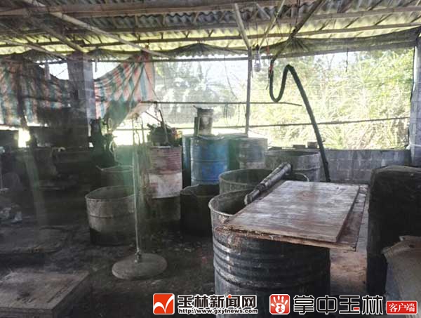 成均炼油黑作坊已被勒令停业所炼猪油未发现用在食品行业