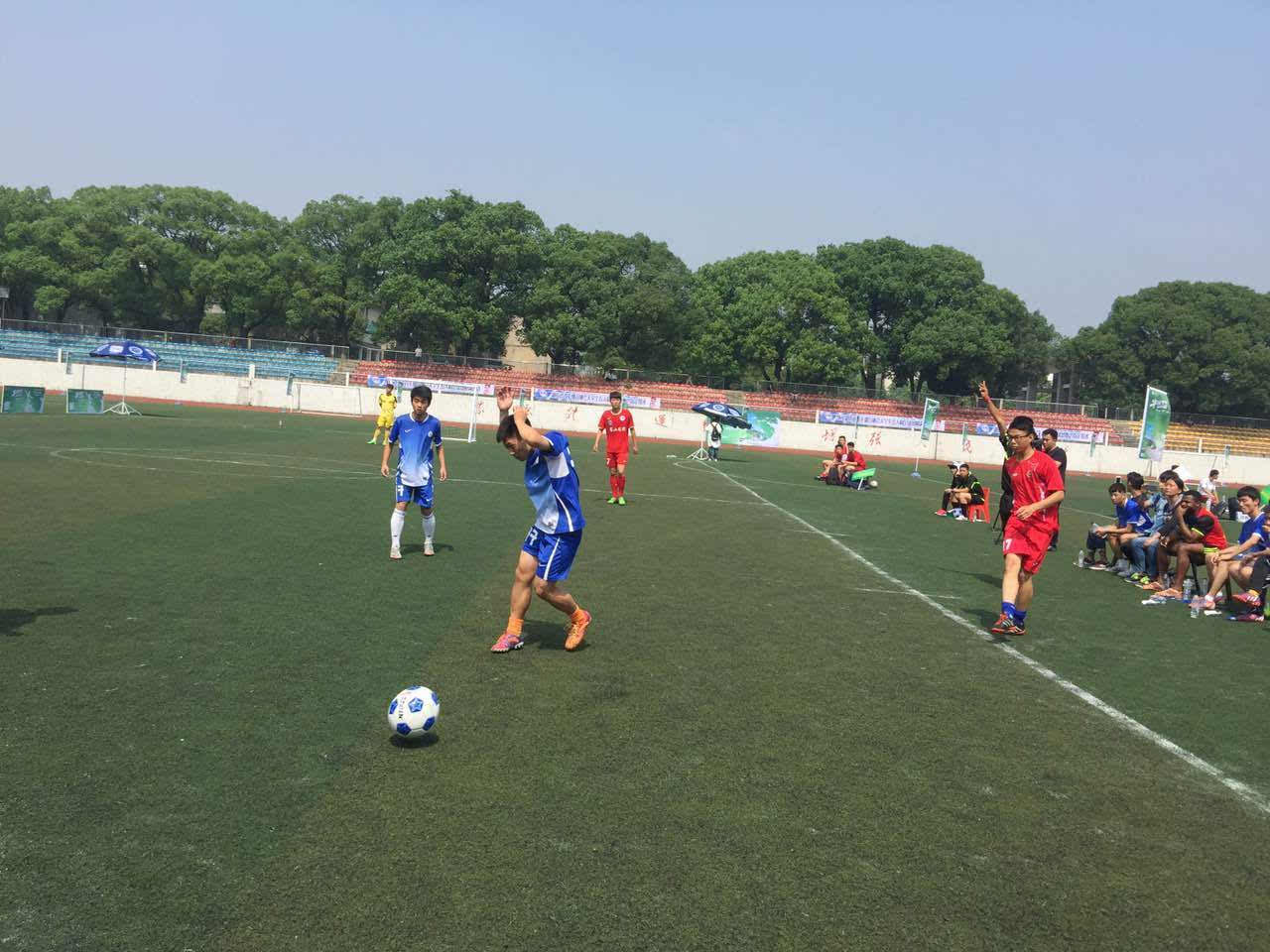 10个足球的最佳动作技巧,十个足球控球技巧