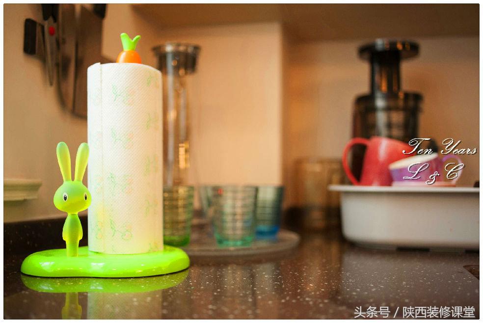 结婚已经十年，十年给老婆的礼物就是这套不大不小的房子