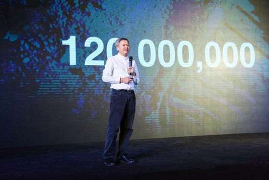 聚集15万行业精英，手握1.2亿融资，这位律师要干什么？