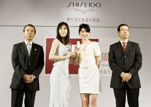 资生堂怡丽丝尔和欧珀莱哪个好,怡丽丝尔水乳和欧珀莱时光锁水乳