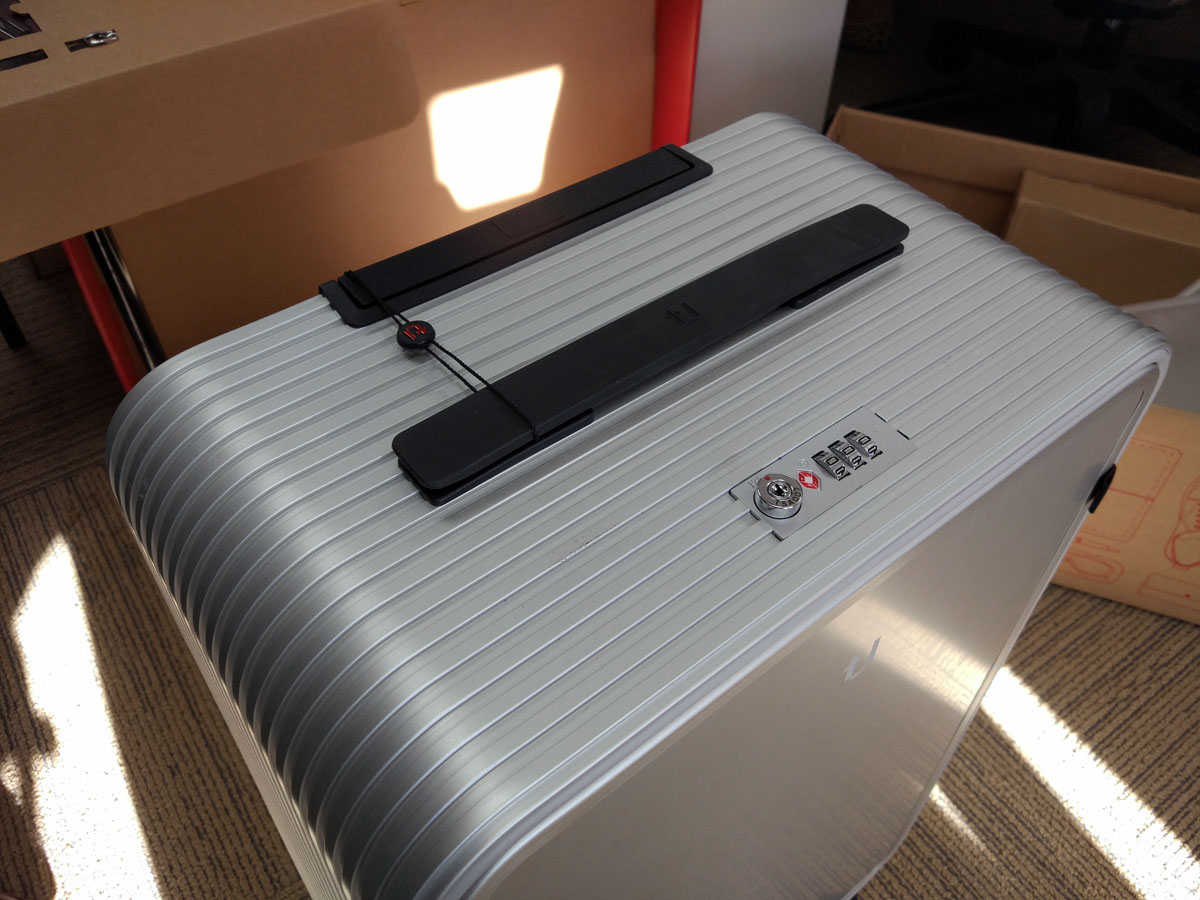 王老湿体验划船机,王老湿开箱视频