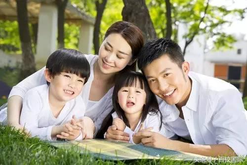 国际学校与国外高中哪个好,美国高中哪个学校最好